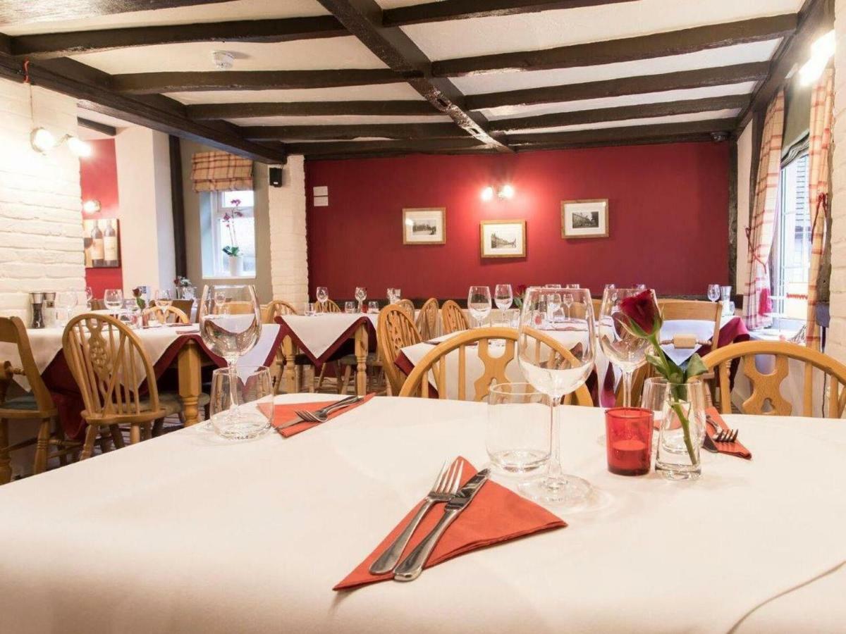 The Rose And Crown Otel Thorpe-le-Soken Dış mekan fotoğraf